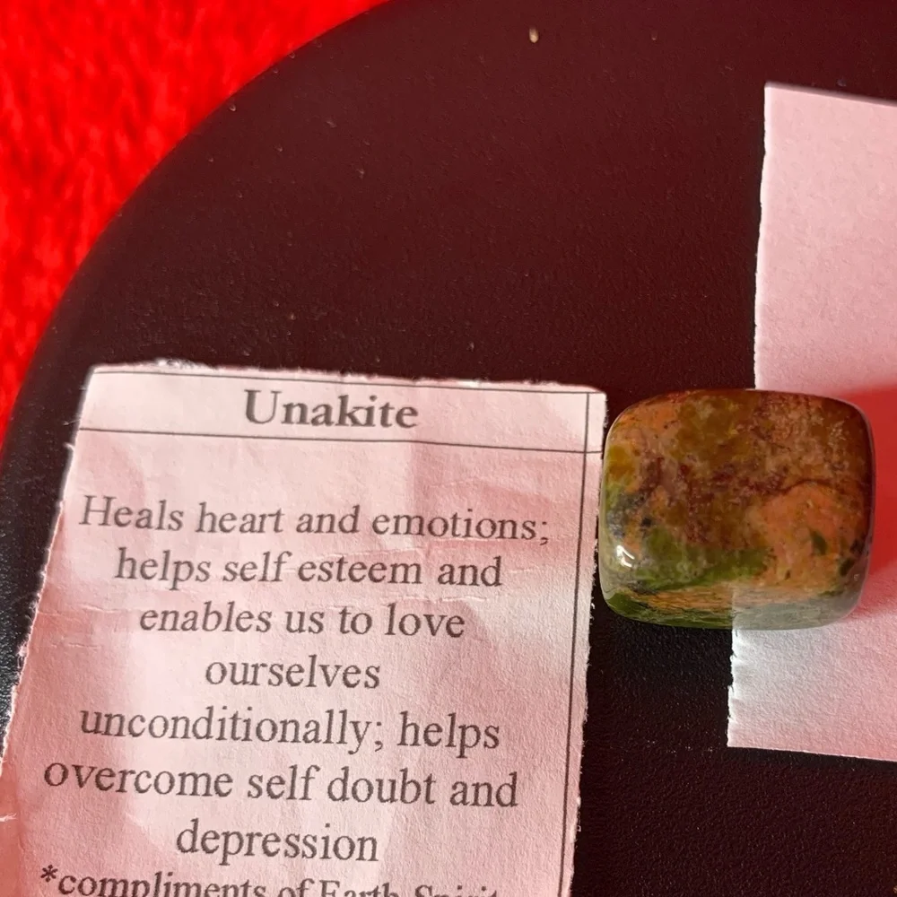 BOGO1/2 Tumbled Unakite Stone Crystals - Picture 2 of 11